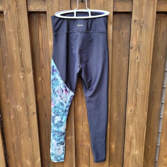 DAUB Leggings | Medium | Tie-dye - Picture 11 of 11